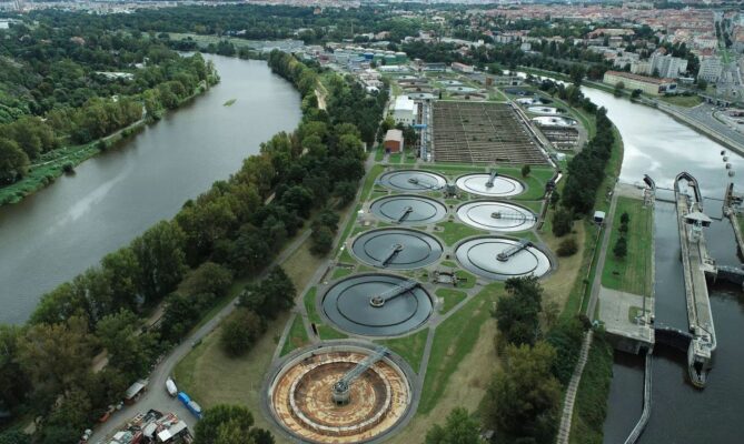 Společnost Veolia se letos stala hlavním technologickým partnerem při rekonstrukci vodní linky pražské Ústřední čistírny odpadních vod. Foto: poskytnuto společností Veolia