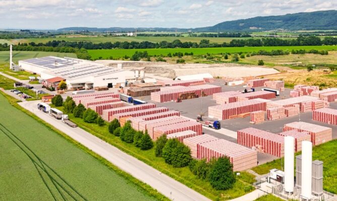Výrobce stavebních materiálů Wienerberger má v Česku čtyři závody s fotovoltaikou na střeše. Foto: poskytnuto společností Wienerberger