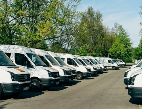 Komentář: Jak se doprava propisuje do uhlíkové stopy firmy aneb Praktické rady ke snižování emisí z dopravy