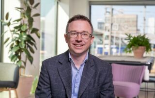 Gerben Hieminga působí jako sektorový ekonom pro energetické trhy a energetickou tranzici ve výzkumné divizi bankovní skupiny ING. Foto: Duco de Vries