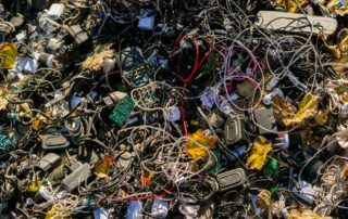 Elektronického odpadu je čím dál tím víc. Ilustrační foto: Eugenia Pankiv, Unsplash